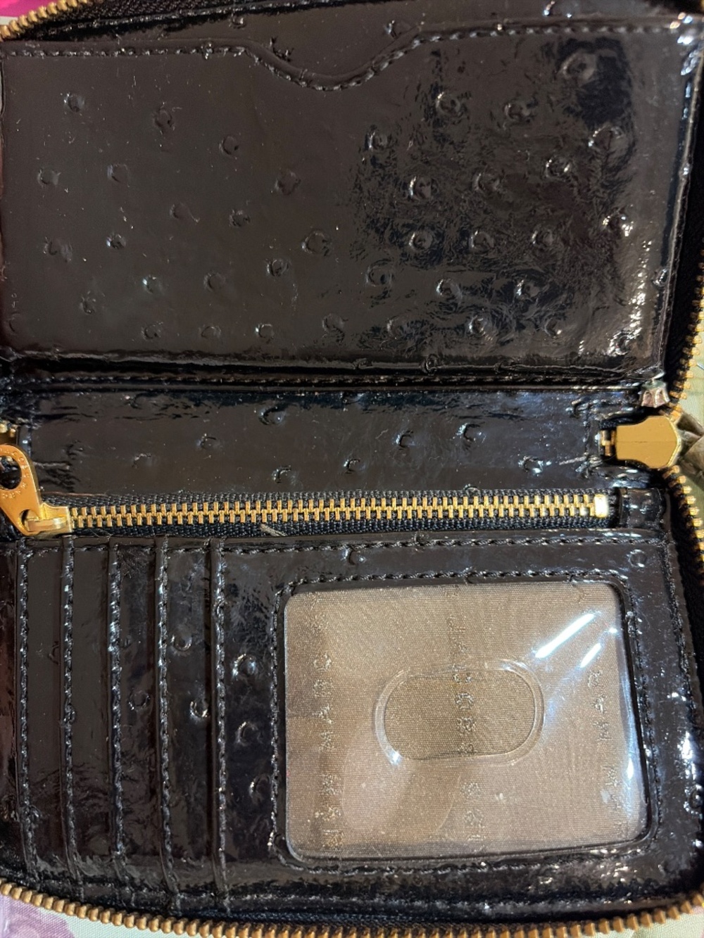 Marc Jacob’s Wallet - Picture 3 of 6